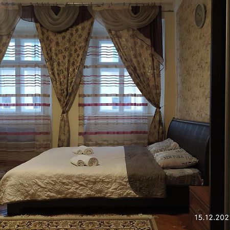 Apartment On Rynok Square Lviv Ngoại thất bức ảnh