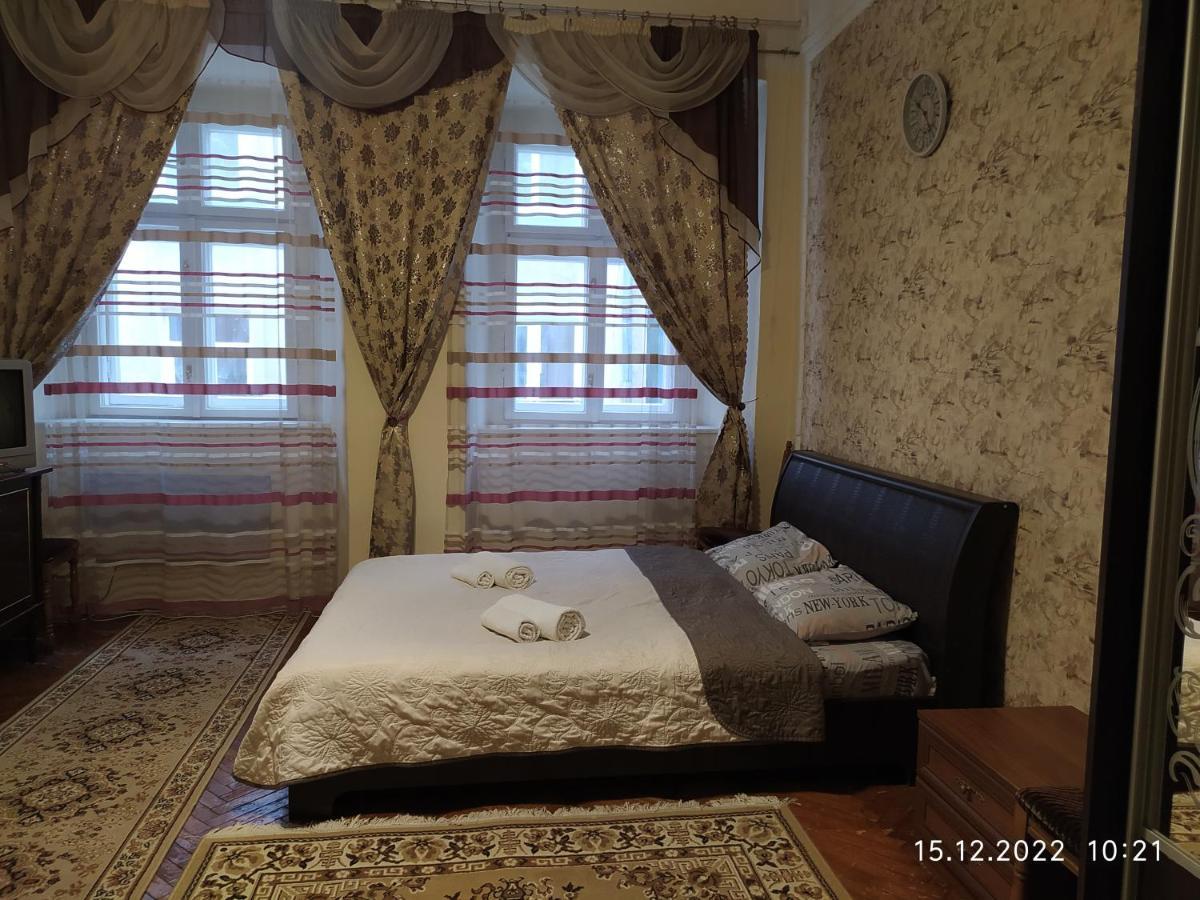 Apartment On Rynok Square Lviv Ngoại thất bức ảnh