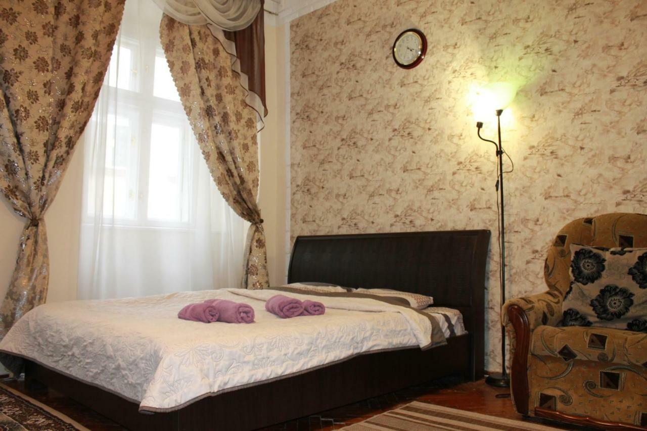 Apartment On Rynok Square Lviv Ngoại thất bức ảnh
