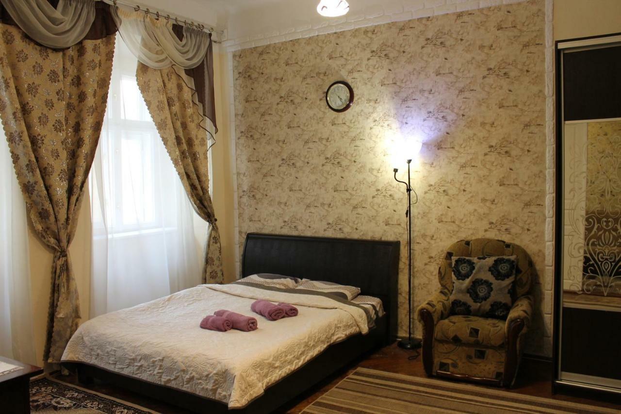 Apartment On Rynok Square Lviv Ngoại thất bức ảnh