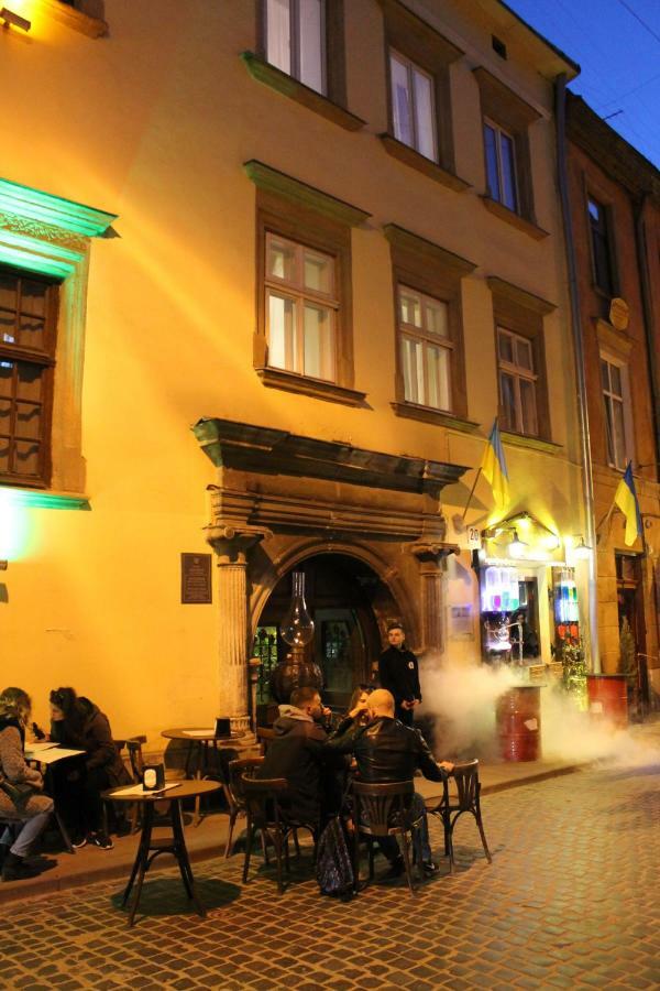 Apartment On Rynok Square Lviv Ngoại thất bức ảnh