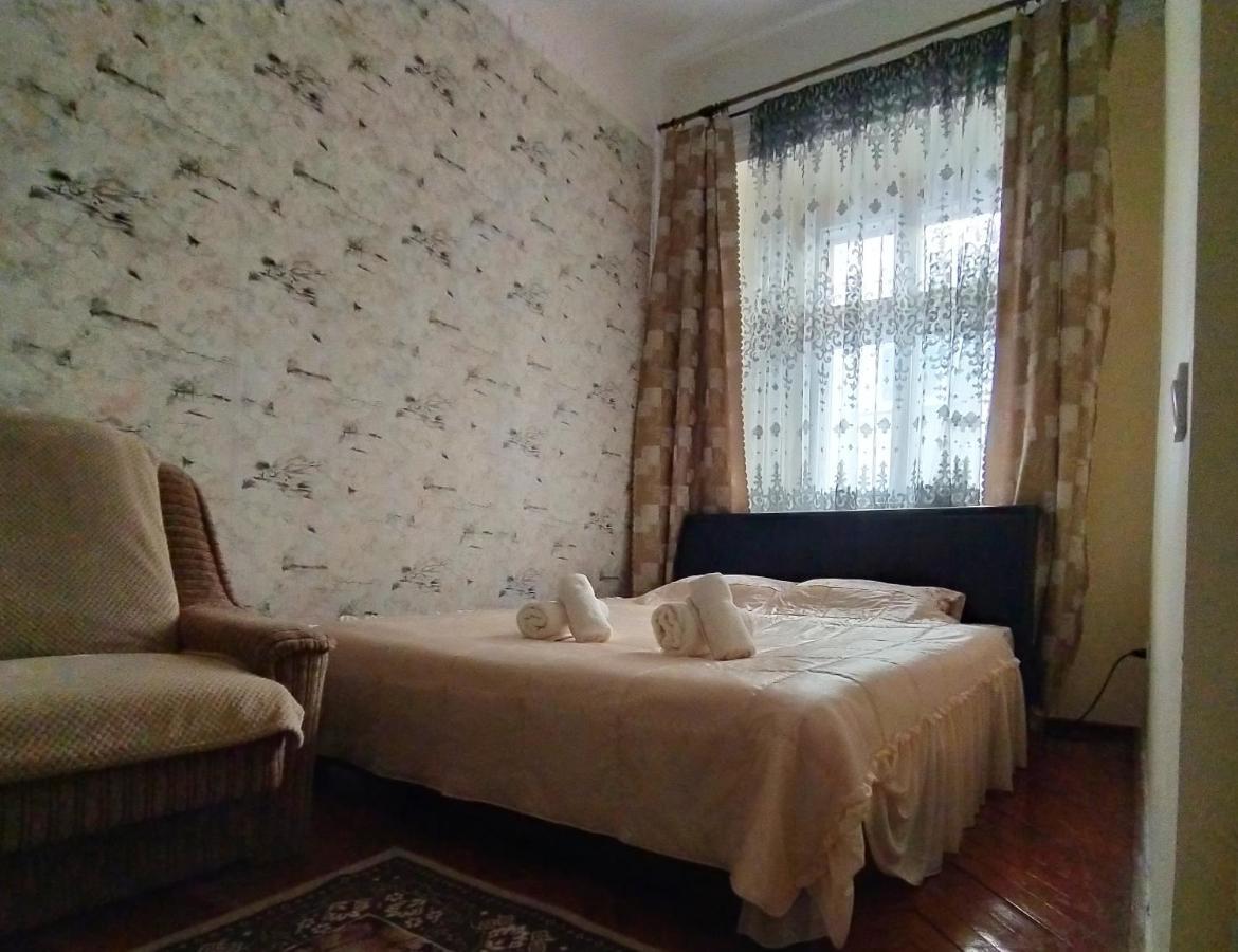 Apartment On Rynok Square Lviv Ngoại thất bức ảnh