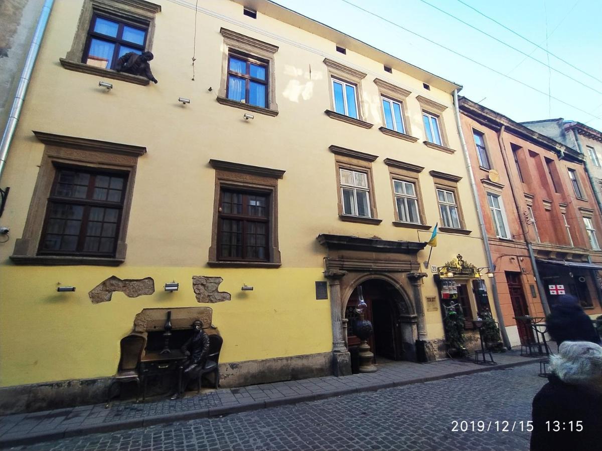 Apartment On Rynok Square Lviv Ngoại thất bức ảnh
